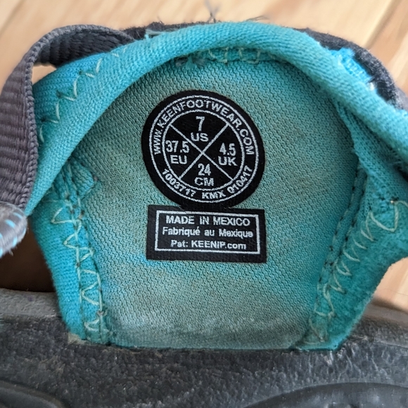 Keen Waterproof Sandals - Picture 3 of 3